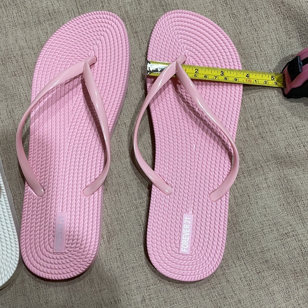 Forever 21 Flip Flops - Picture 7 of 7